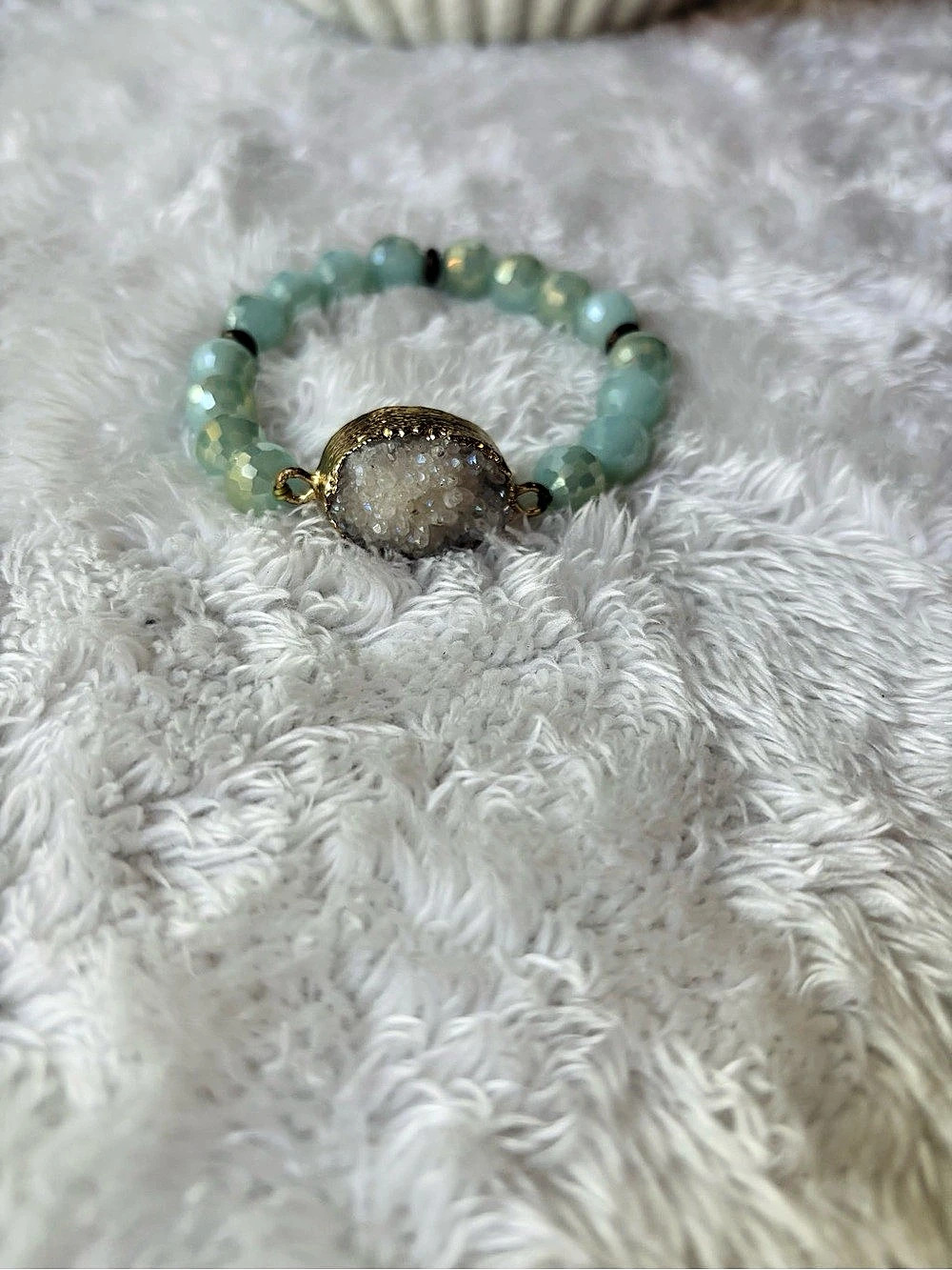 Green Beaded Bracelet Like New